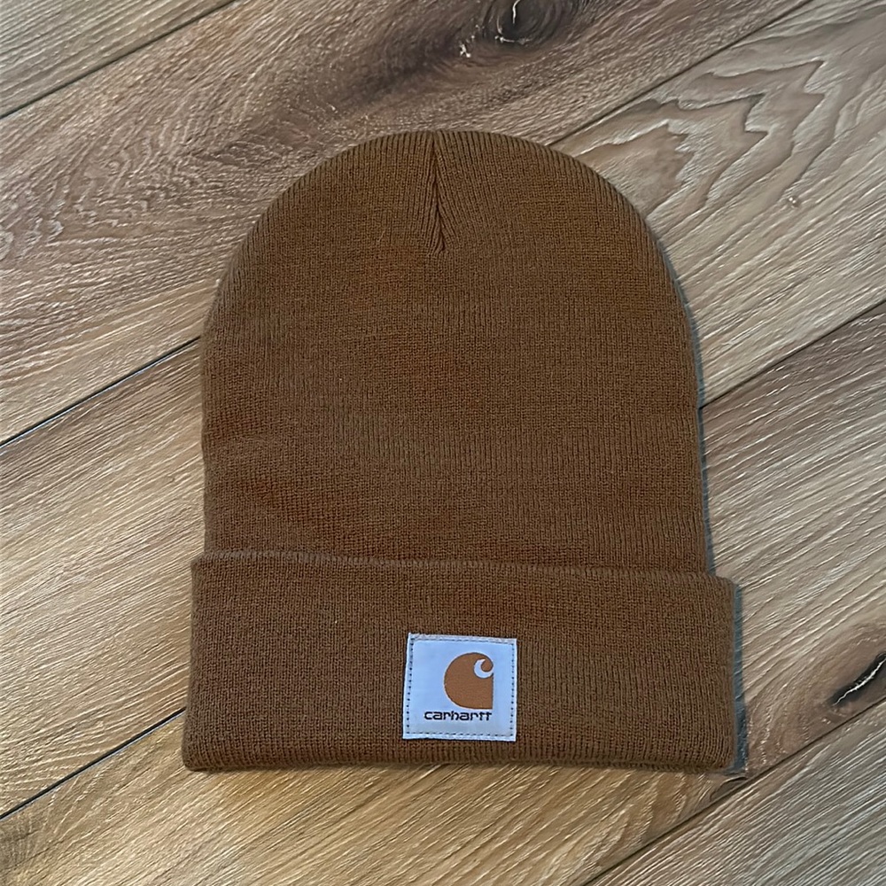 Carhartt Beanie hat like new brown cocoa carhartt beanie women’s carhartt beanie